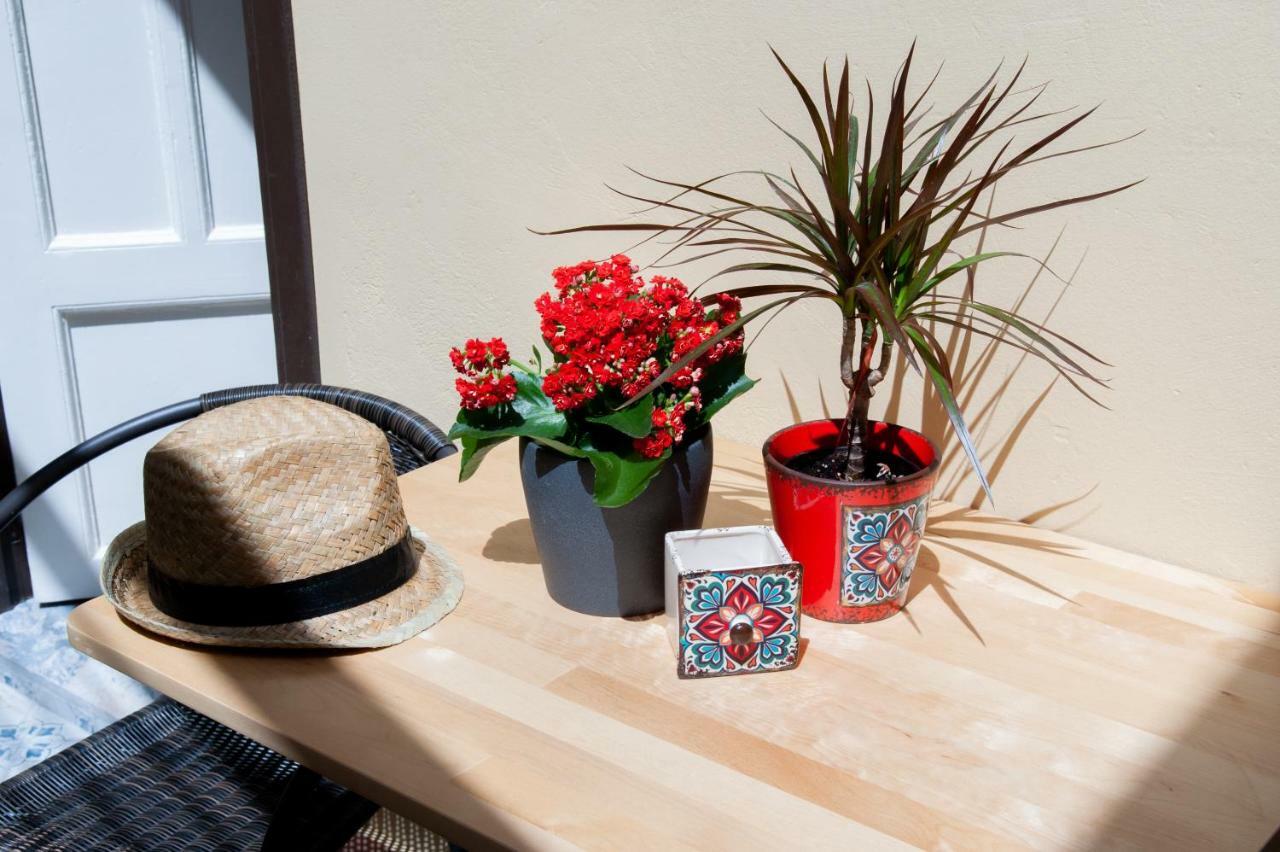 Ferienwohnung 17 Flats And Roof Garden Athen Exterior foto