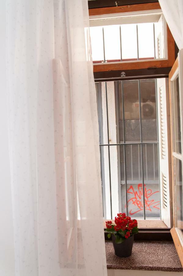 Ferienwohnung 17 Flats And Roof Garden Athen Exterior foto