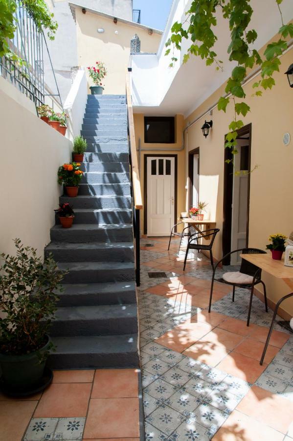 Ferienwohnung 17 Flats And Roof Garden Athen Exterior foto